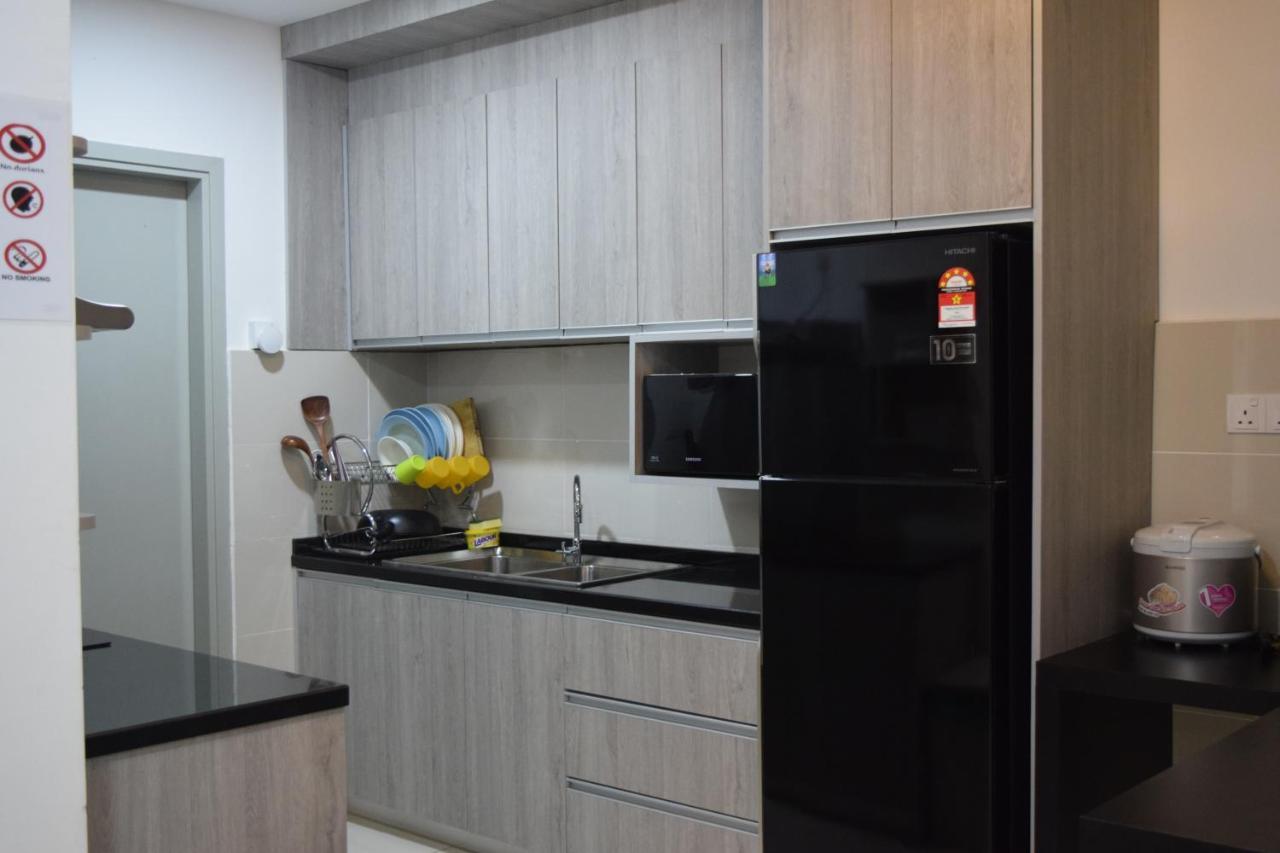 Sutera Avenue Kota Kinabalu Lägenhet Exteriör bild