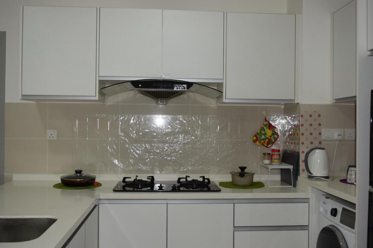 Sutera Avenue Kota Kinabalu Lägenhet Exteriör bild